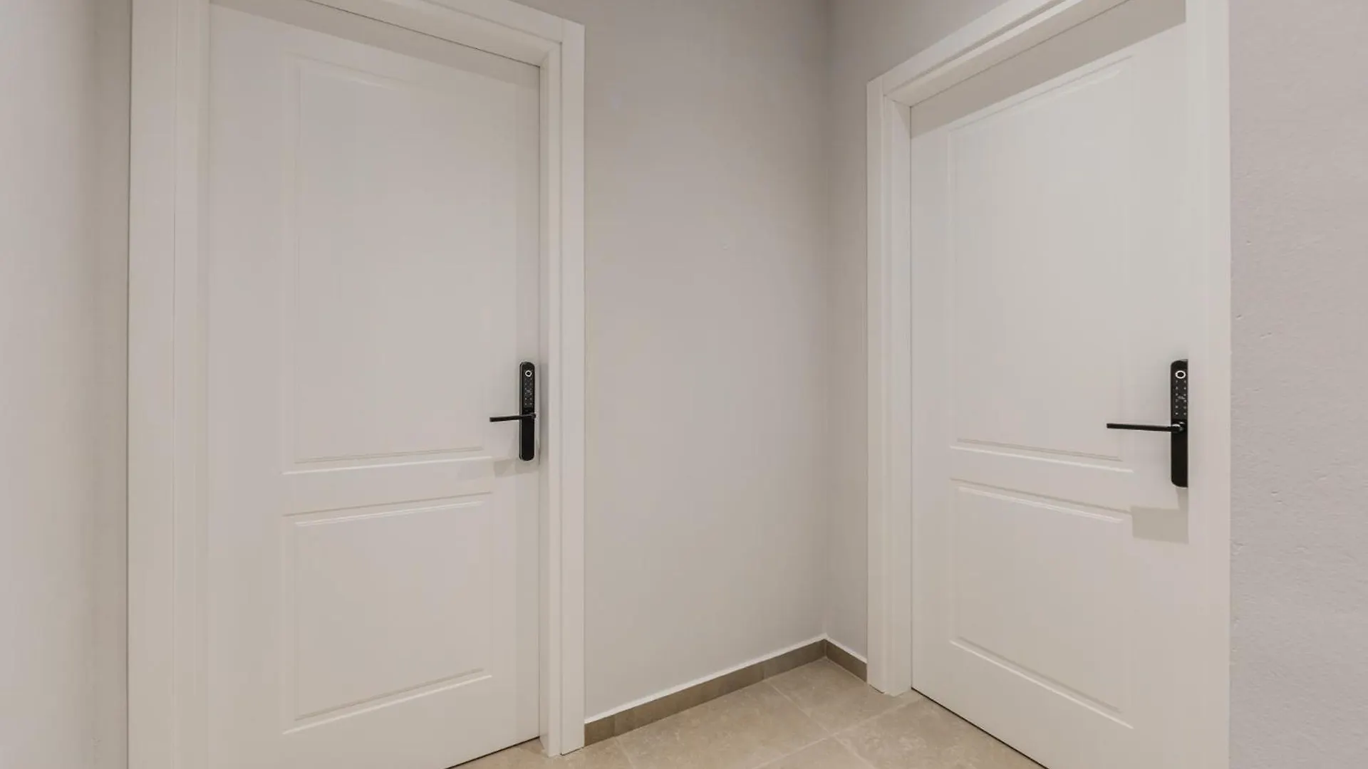 아파트 Luxury Studio With Free Parking Sarandë