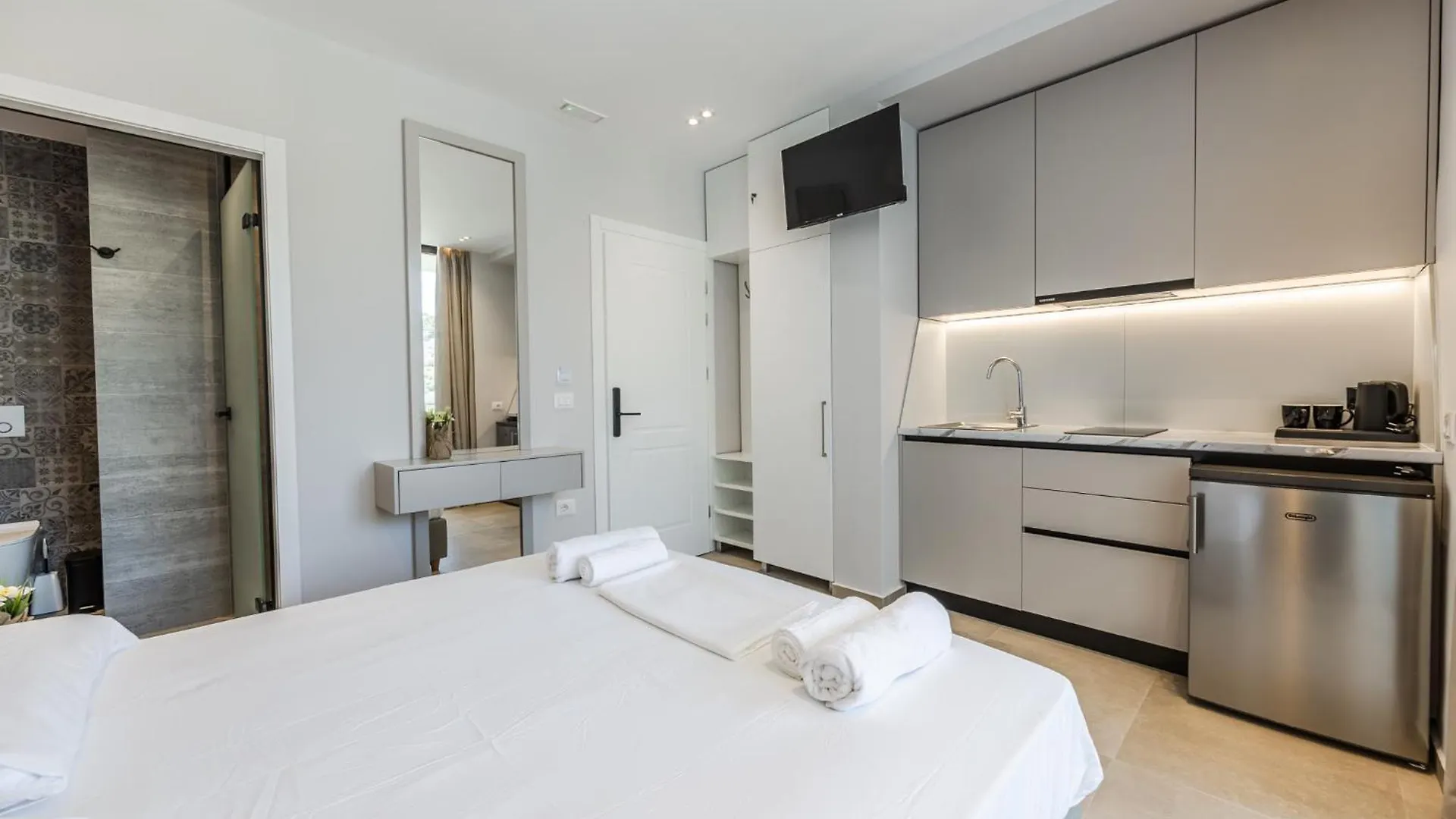 Luxury Studio With Free Parking Sarandë Appartamento
